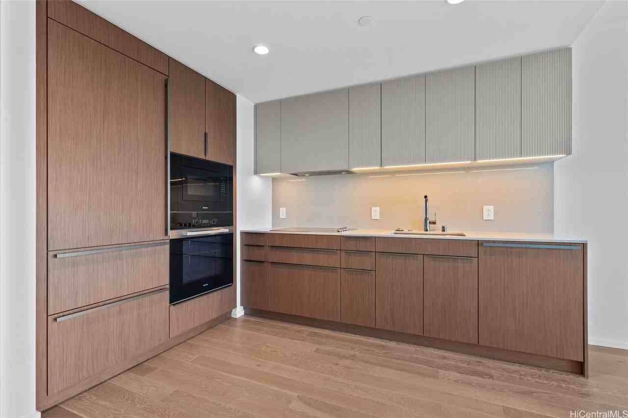 333 Ward Ave #3409 - Photo 3 of 24