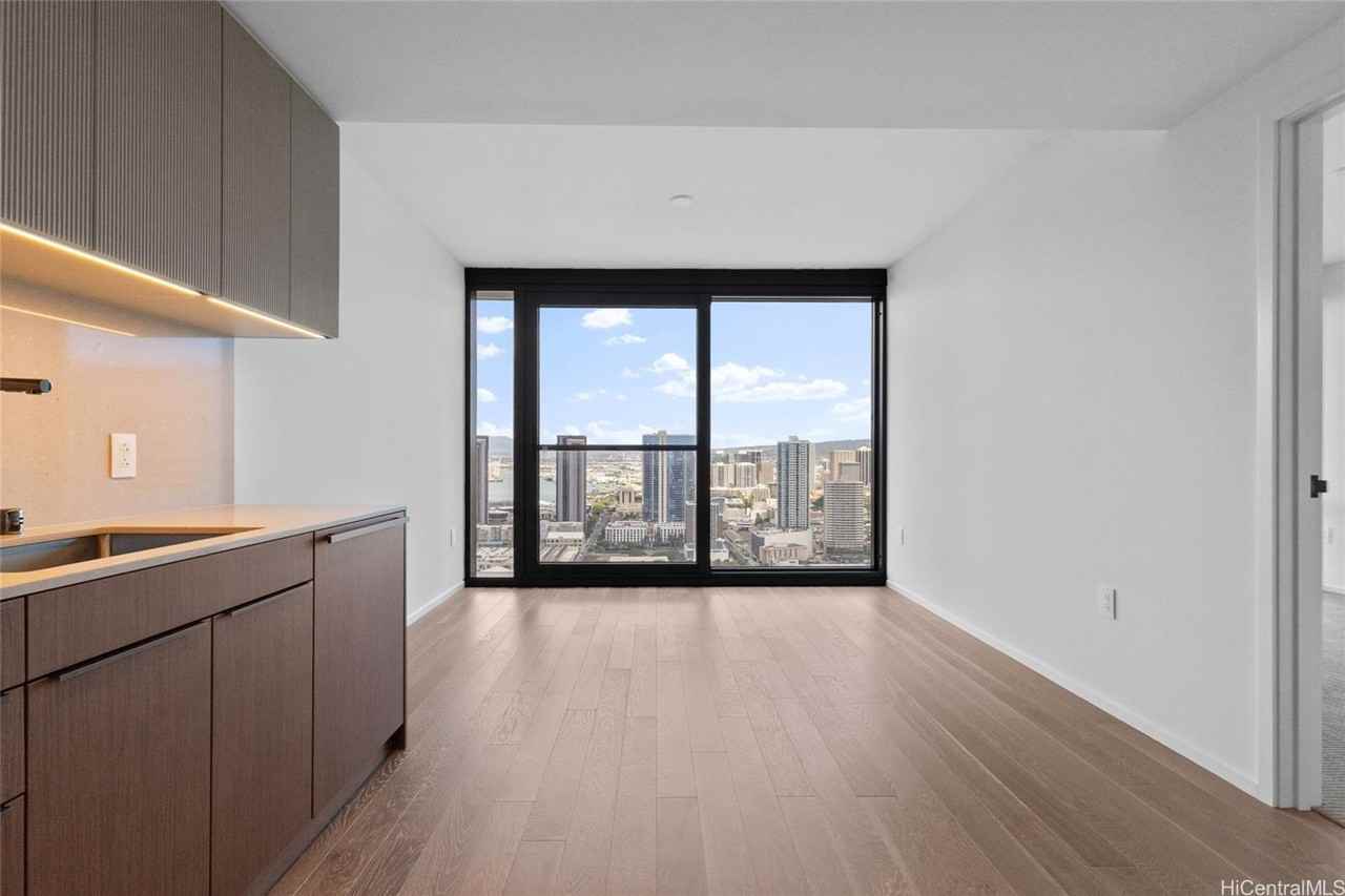 333 Ward Ave #3409 - Photo 5 of 24