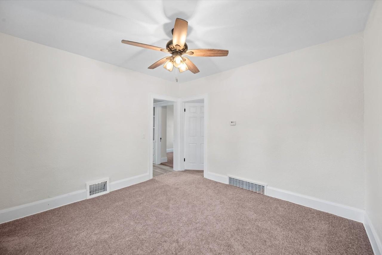 316 Morrison Dr - Photo 5 of 20
