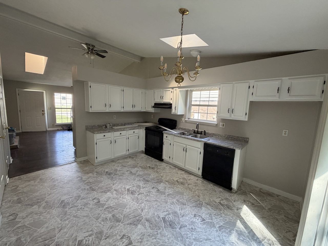 3732 Chamberlain Ct #3732 - Photo 2 of 4