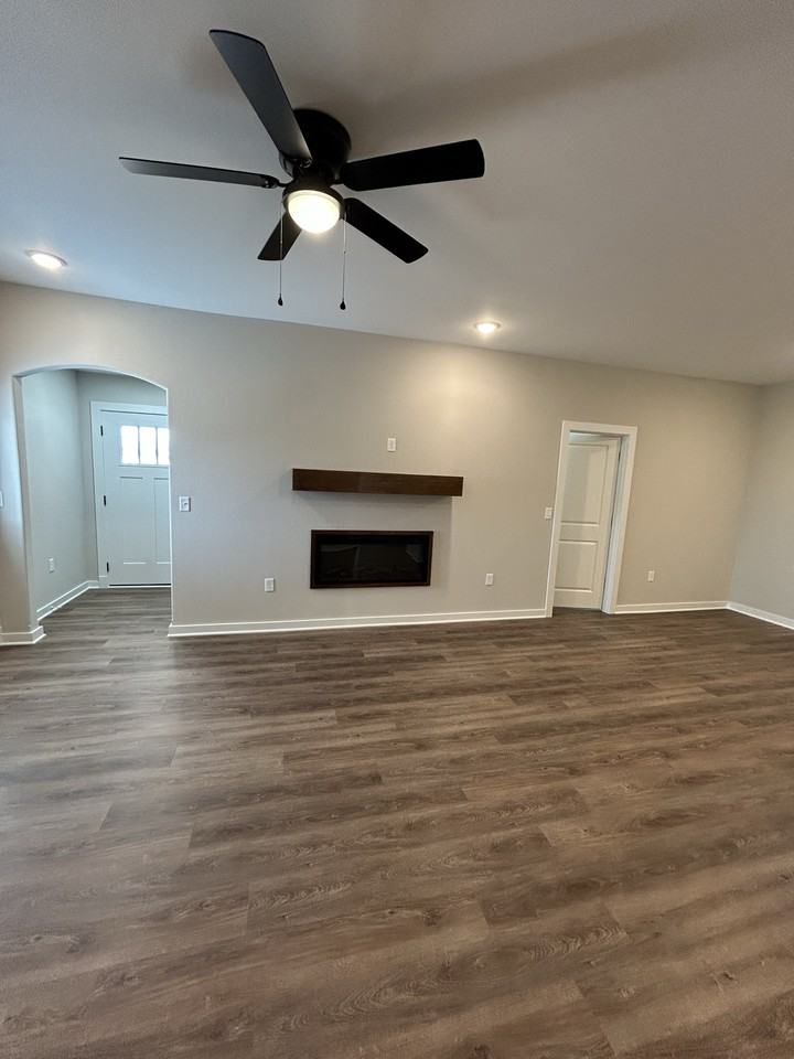 W Taft Ct #200 - Photo 4 of 16