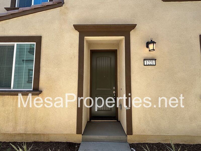 1221 Yeager Ave - Photo 4 of 22