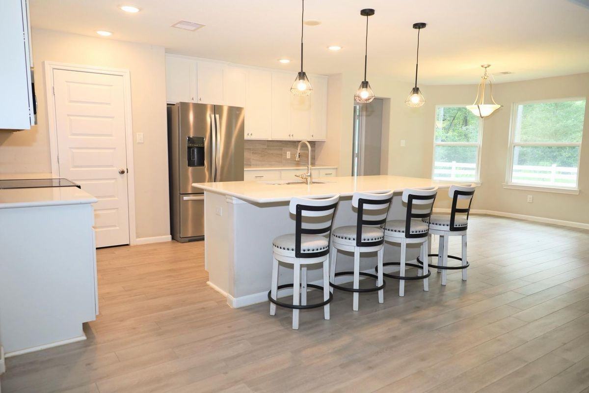 131 Feldspar Ln - Photo 3 of 41