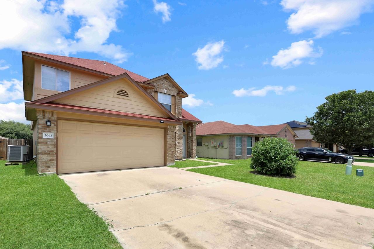 5013 Causeway Ct - Photo 2 of 28