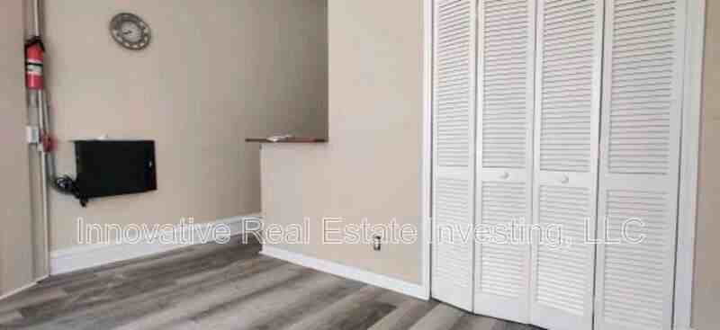 2548 N 12th St - Photo 3 of 10