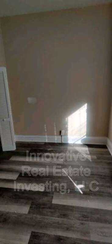 2548 N 12th St - Photo 4 of 10