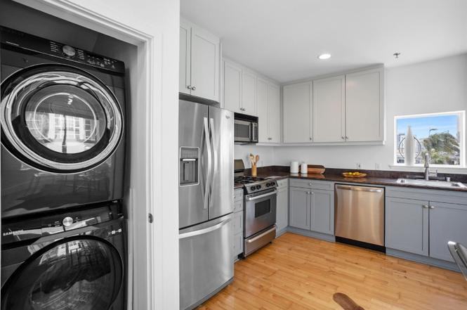128 Morris St #15 - Photo 3 of 9