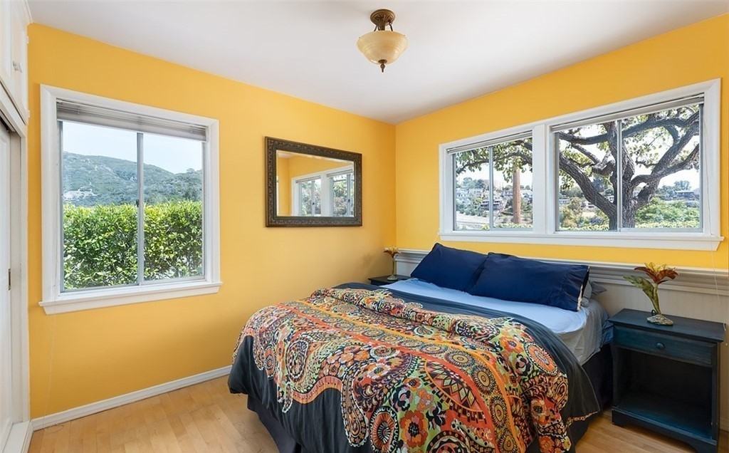 959 Oriole Dr - Photo 3 of 4