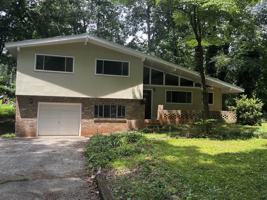 featured image of 150 Castlegate Cir