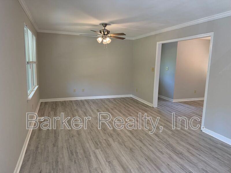 12019 Holmes Hollow Rd - Photo 3 of 21
