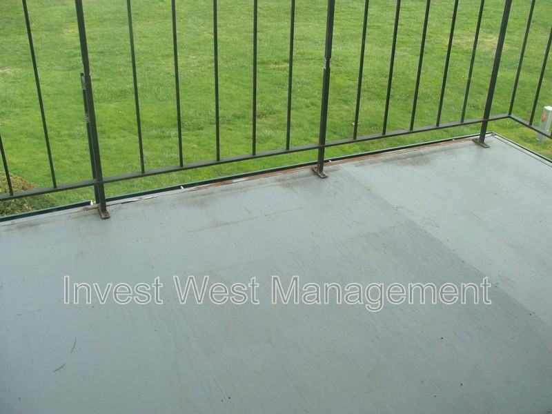 319 Neavenue #B - Photo 6 of 16