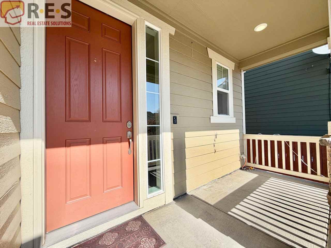 15028 Munich Ave - Photo 2 of 20