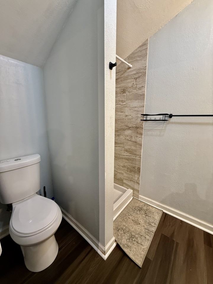 2426 W Desoto St #C - Photo 7 of 10
