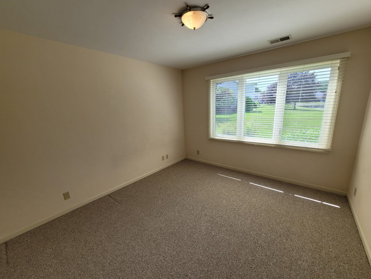 3331 Starboard Dr - Photo 5 of 16