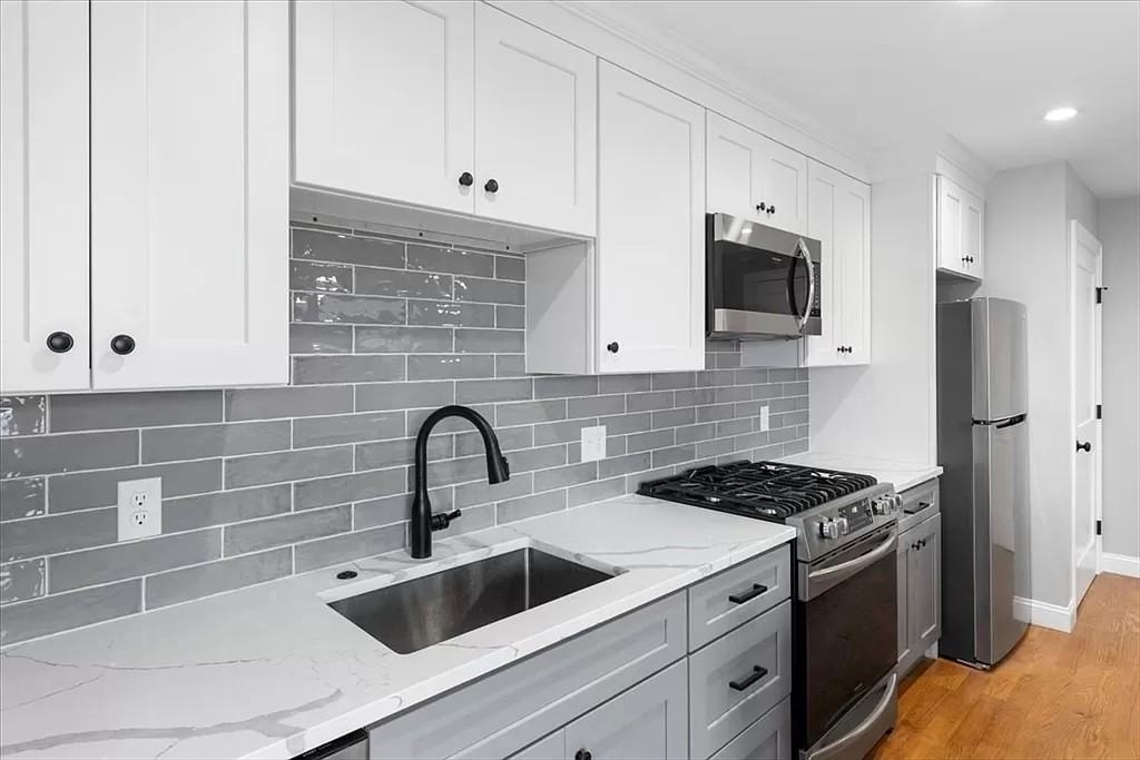 223 Saratoga St #K302 - Photo 6 of 9
