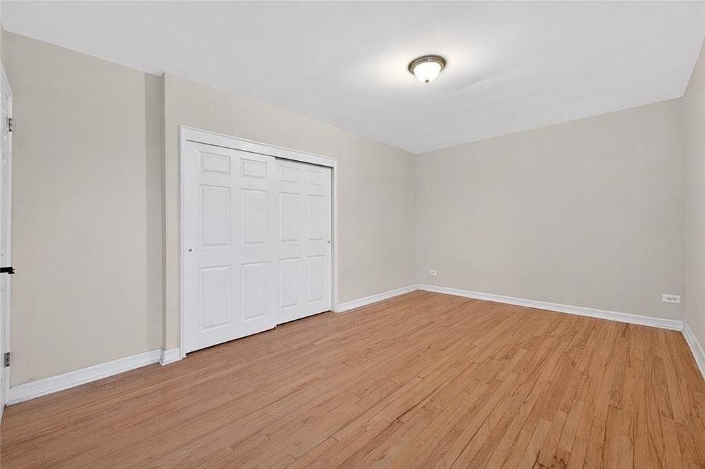 6692 Selfridge St - Photo 4 of 6