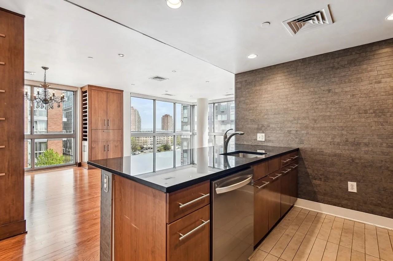 201 Marin Blvd #720 - Photo 5 of 10