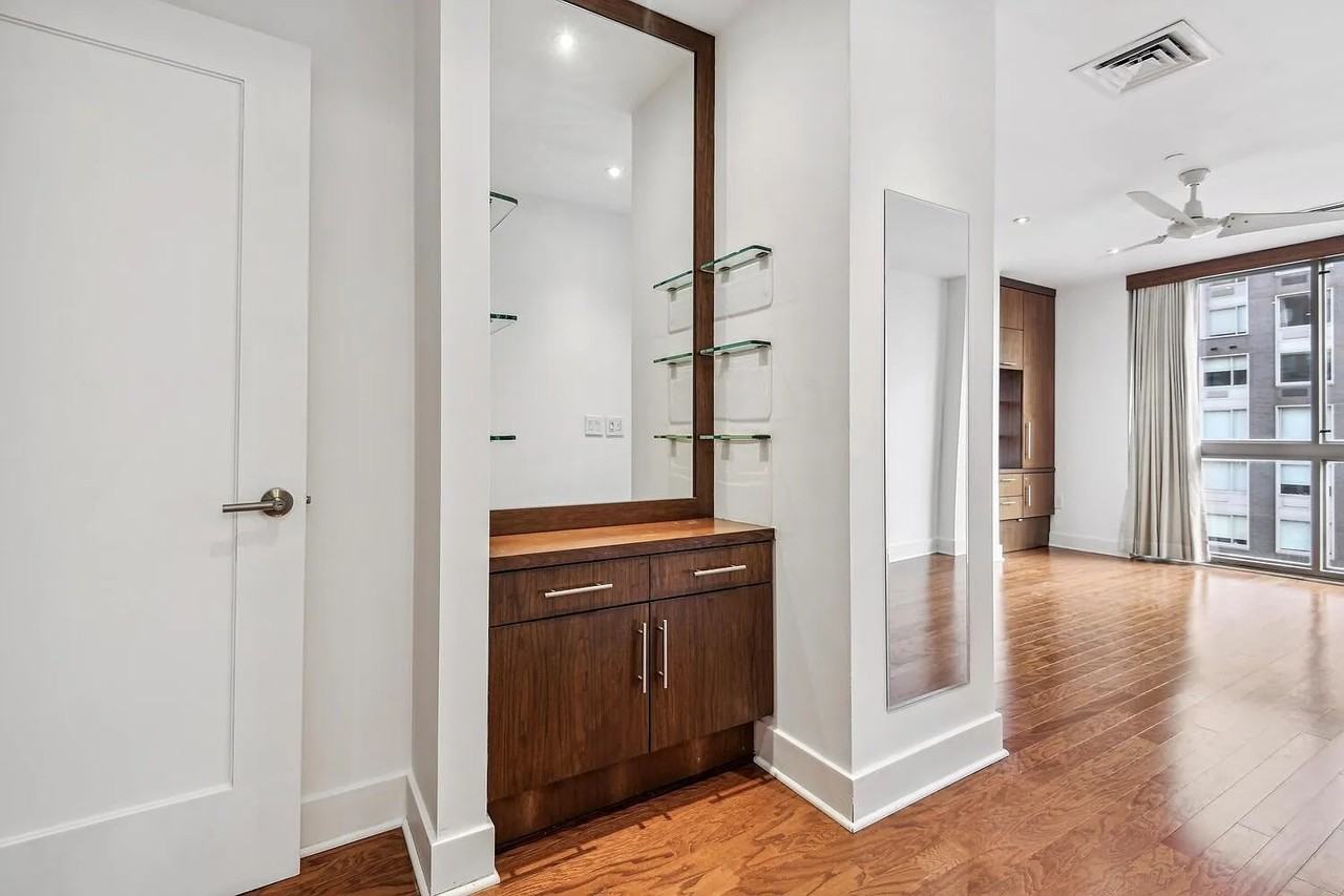 201 Marin Blvd #720 - Photo 7 of 10