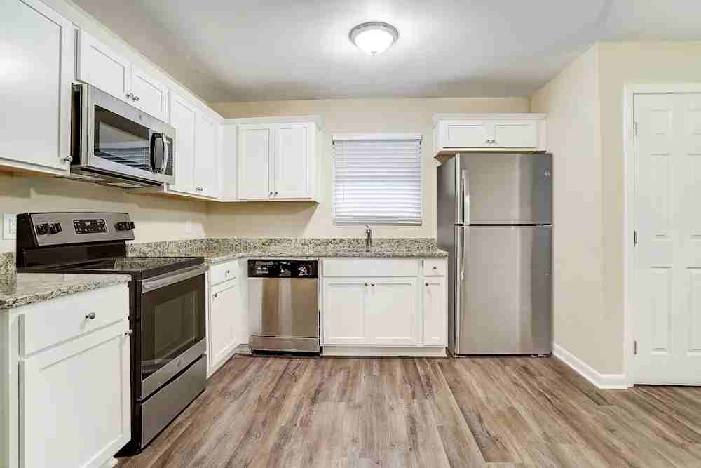2138 Springdale Rd Sw - Photo 5 of 10