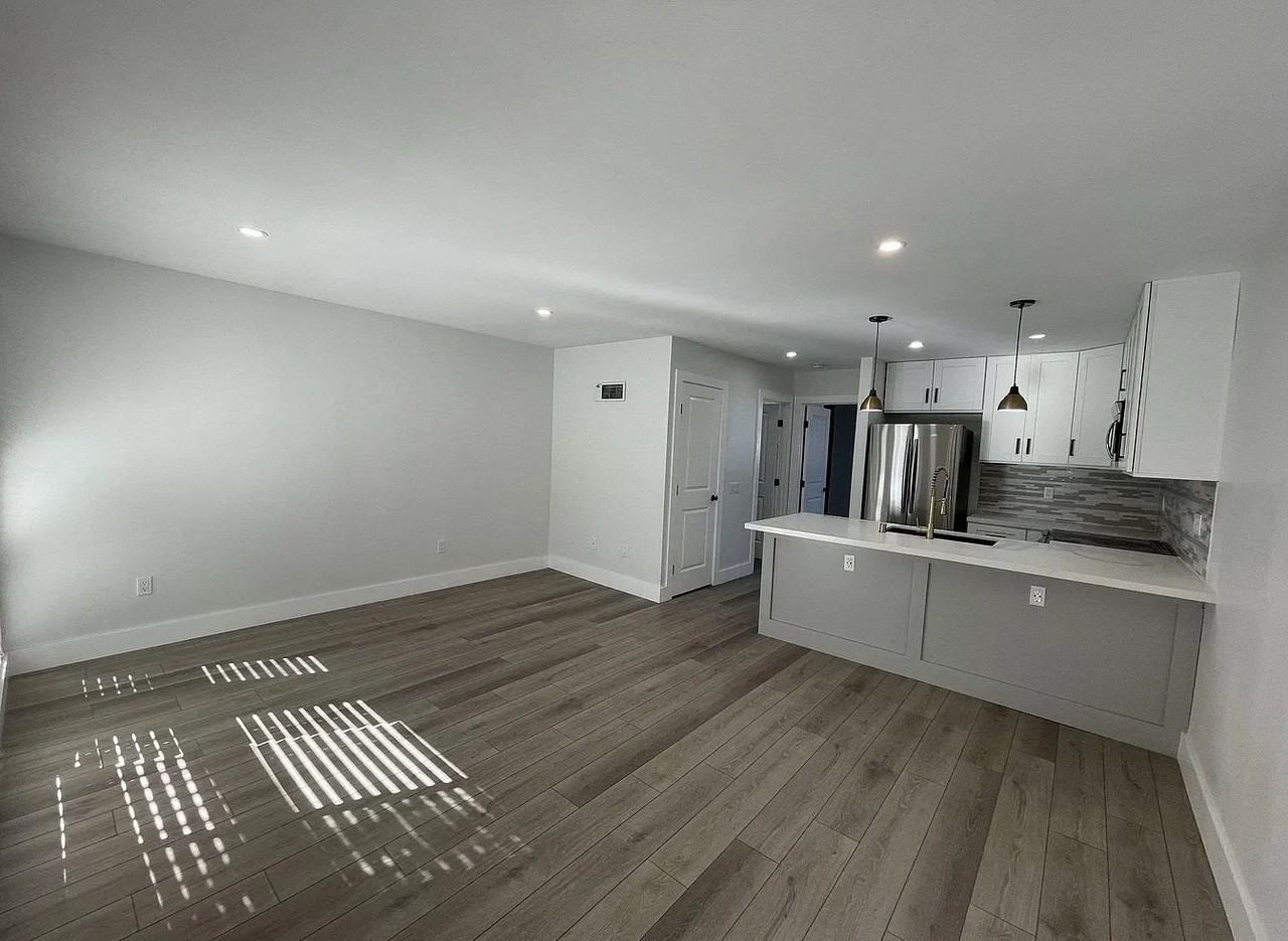 1124 Eureka St #18 - Photo 3 of 16