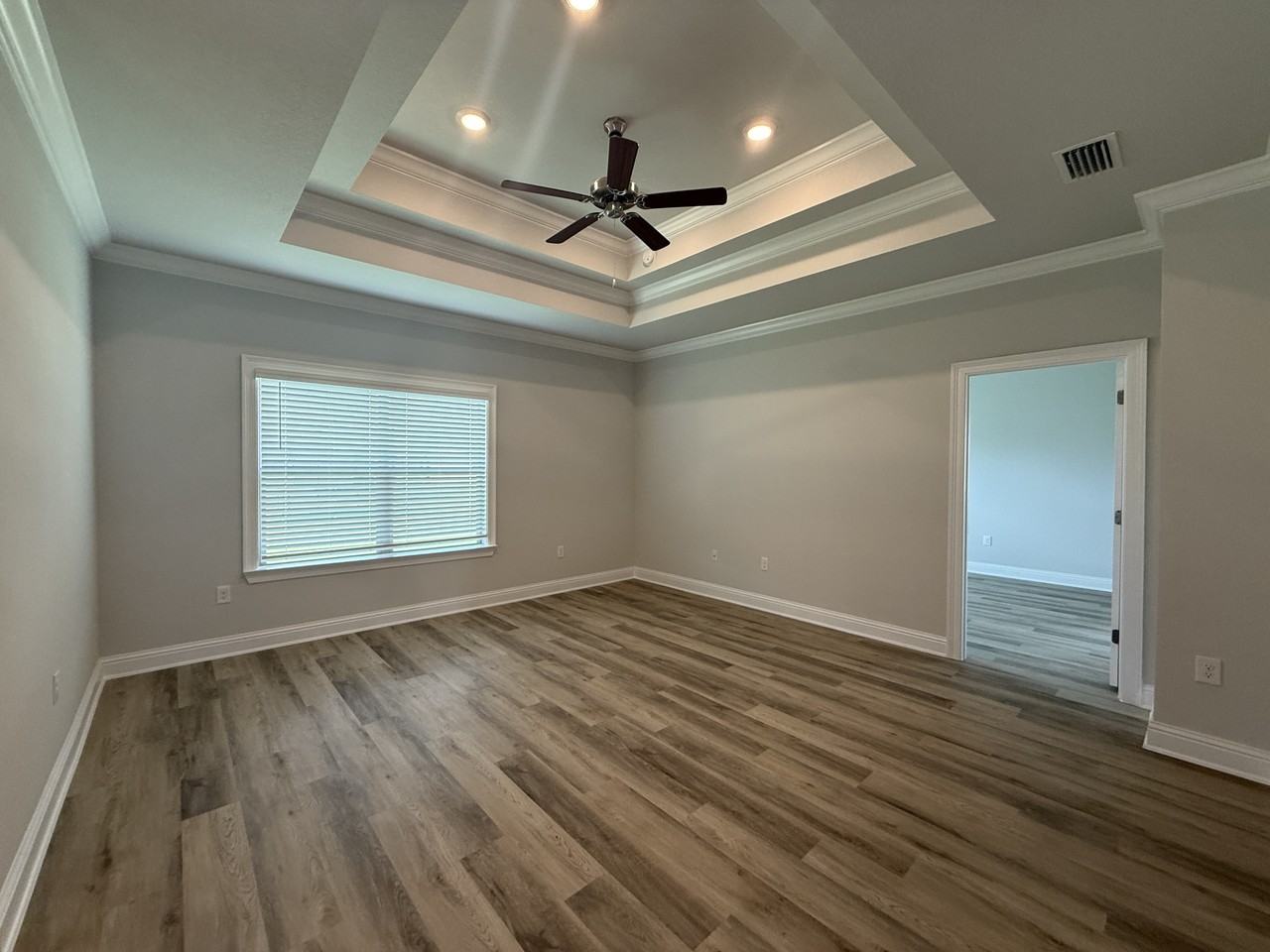 429 Parkerman Ave - Photo 7 of 25
