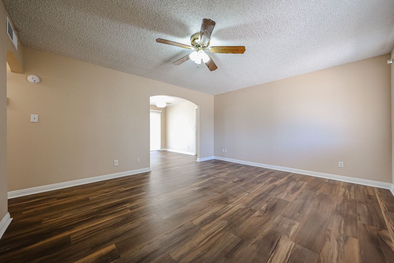 1117 W Auburn Dr - Photo 5 of 30