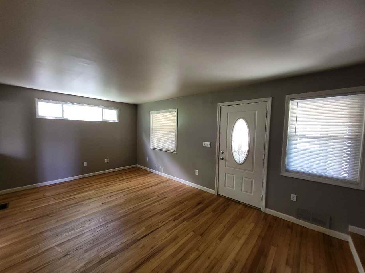 23378 Cunningham Ave - Photo 6 of 14