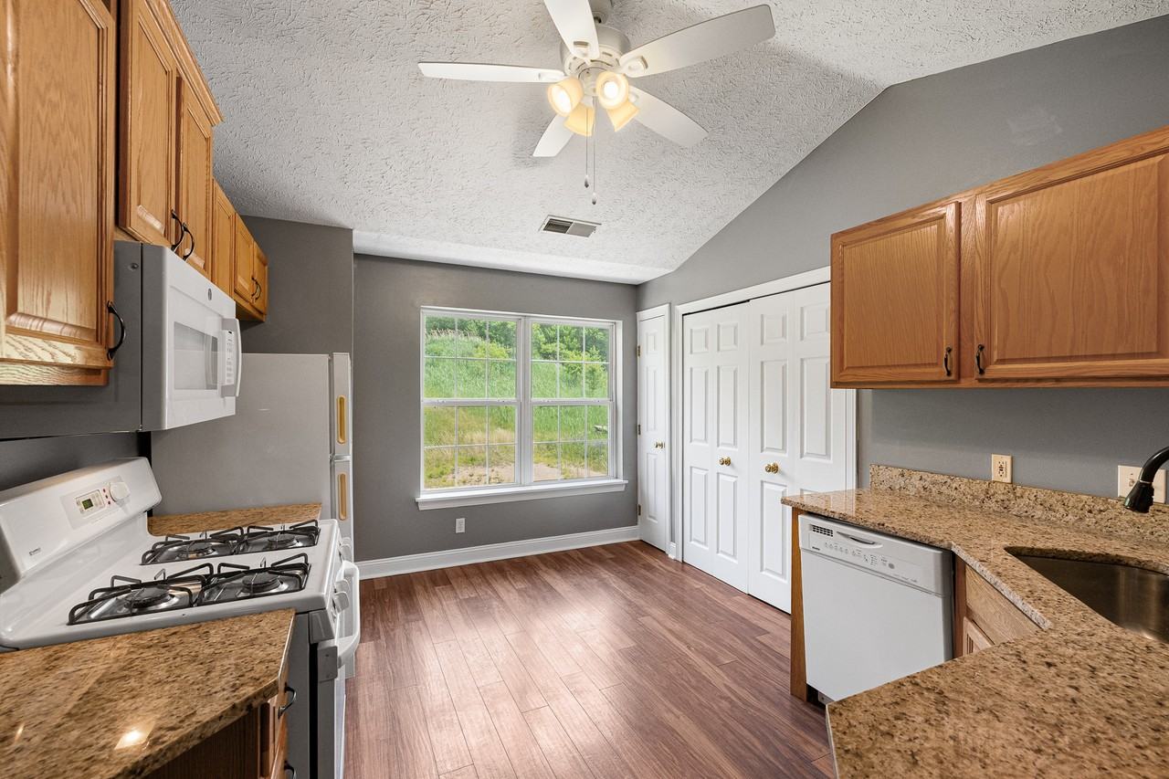 5080 Whispering Oaks Blvd #D2 - Photo 2 of 18