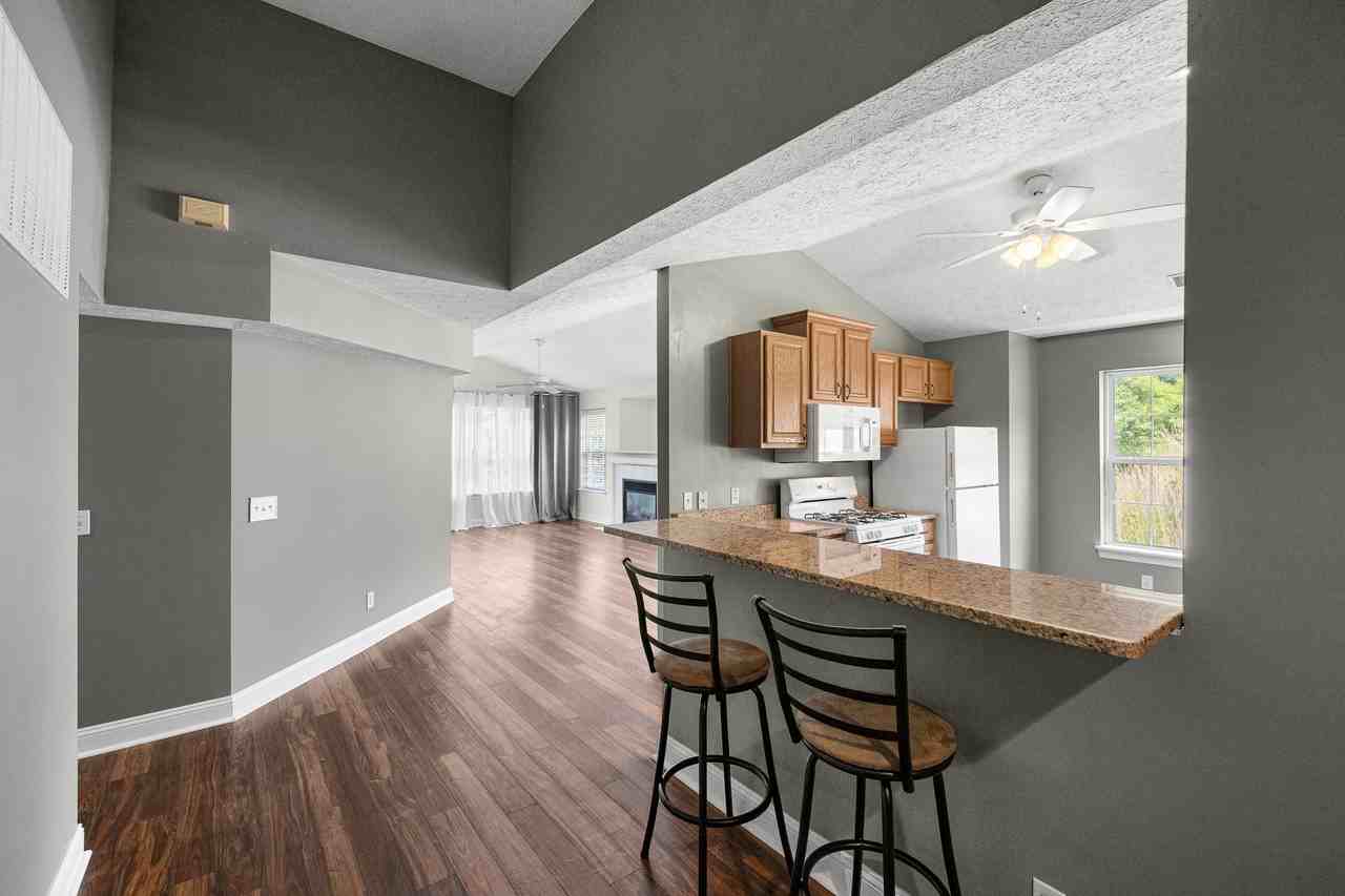5080 Whispering Oaks Blvd #D2 - Photo 5 of 18