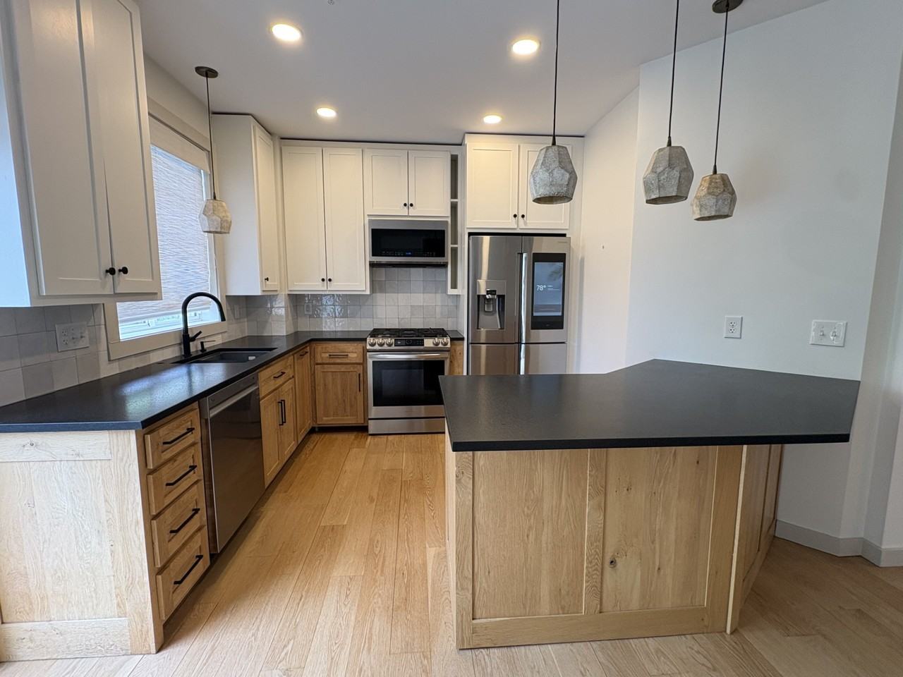 8905 Brunswick Path
