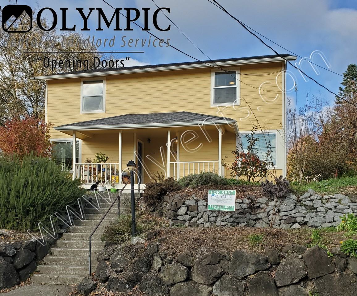 1318 8Th Ave Se - Photo 2 of 14