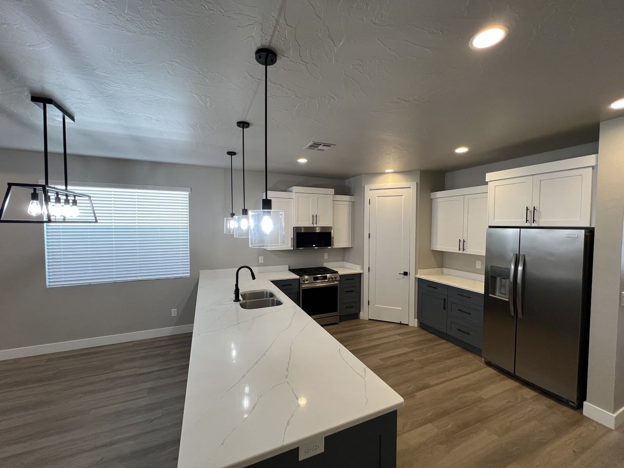2213 Ws - Photo 3 of 21