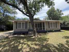 featured image of 2607 Yeager St