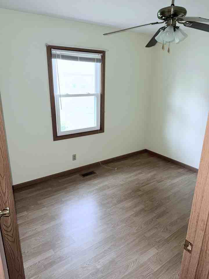 7542 Meridian Ave #NA - Photo 6 of 20