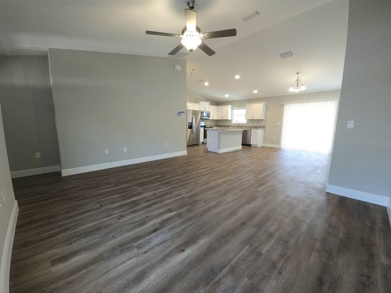 7244 N Glenridge Cir - Photo 4 of 17