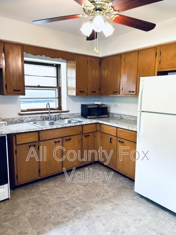 746 Beach Ave #GE - Photo 2 of 7