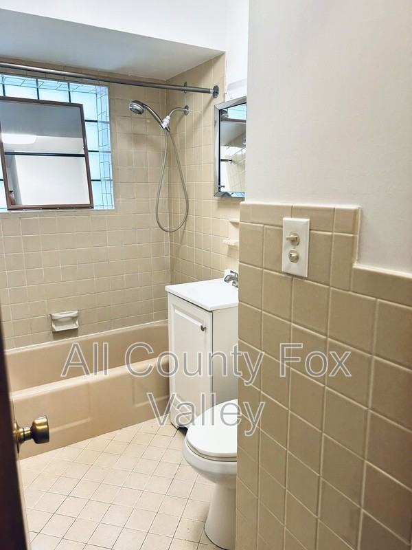 746 Beach Ave #GE - Photo 7 of 7