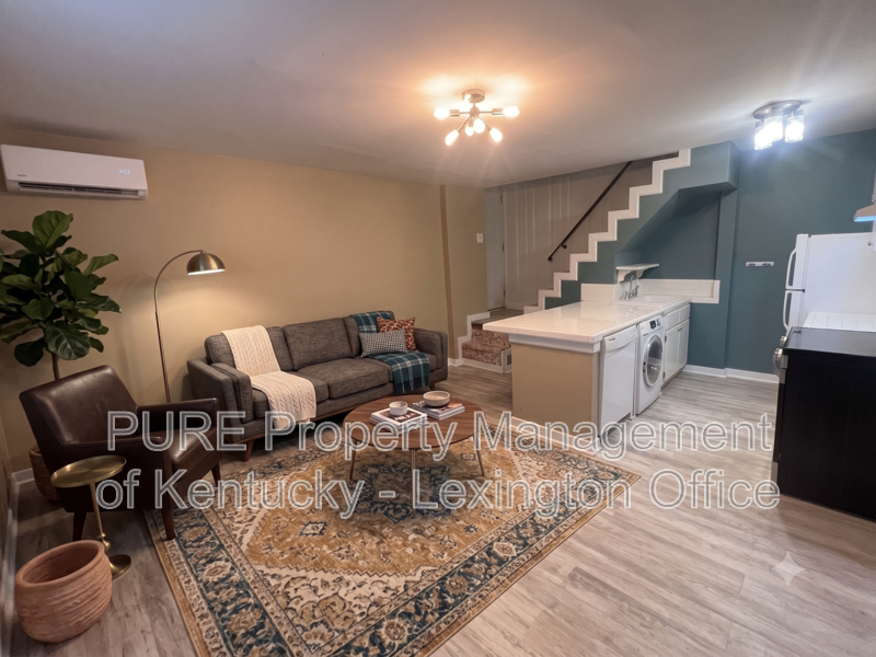 156 E Fourth St - Photo 3 of 11