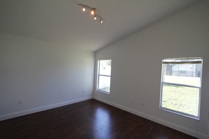 210 Garberia Dr - Photo 5 of 12