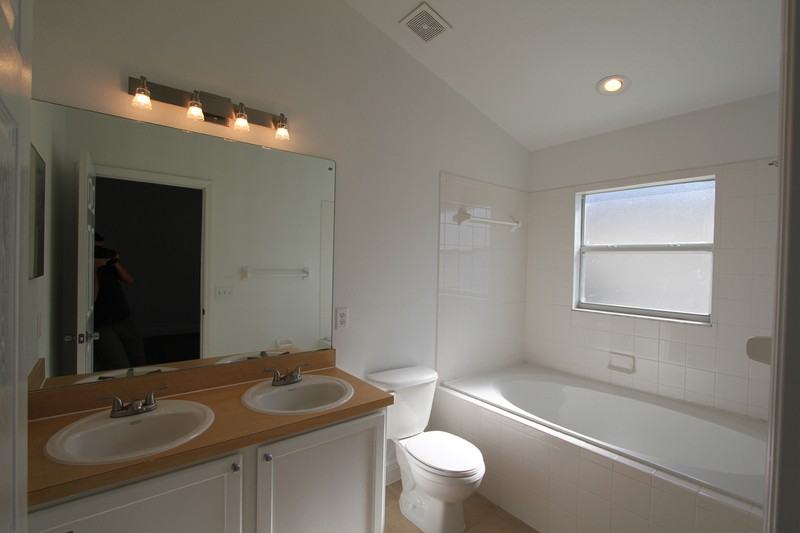 210 Garberia Dr - Photo 6 of 12