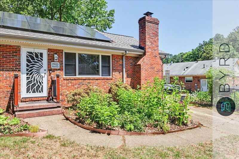 3708 Grandel Dr - Photo 4 of 34