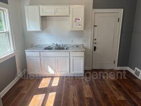 11909 Parkhill Ave - Photo 1 of 1