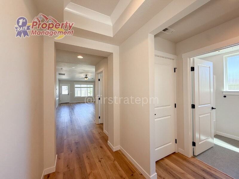 4186 S Solaris Ave - Photo 2 of 28