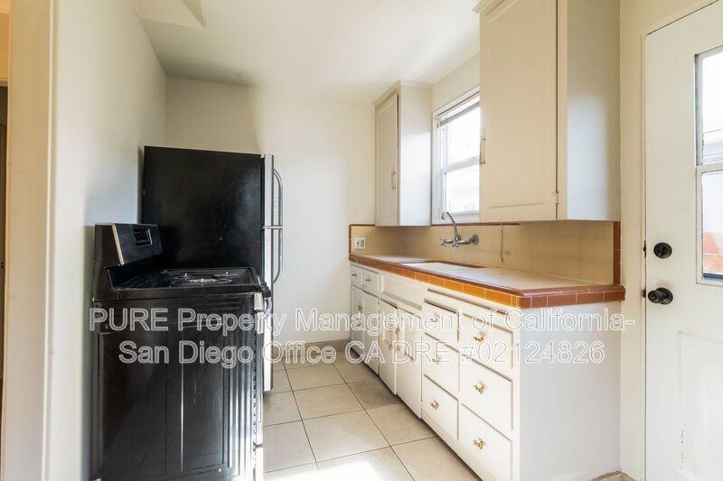 4339 Utah St - Photo 6 of 17