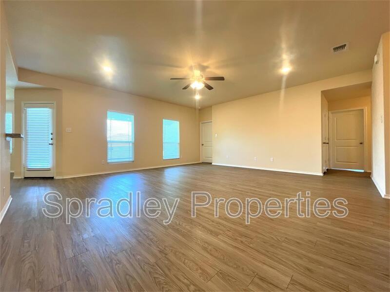 2214 Justice Dr - Photo 2 of 9