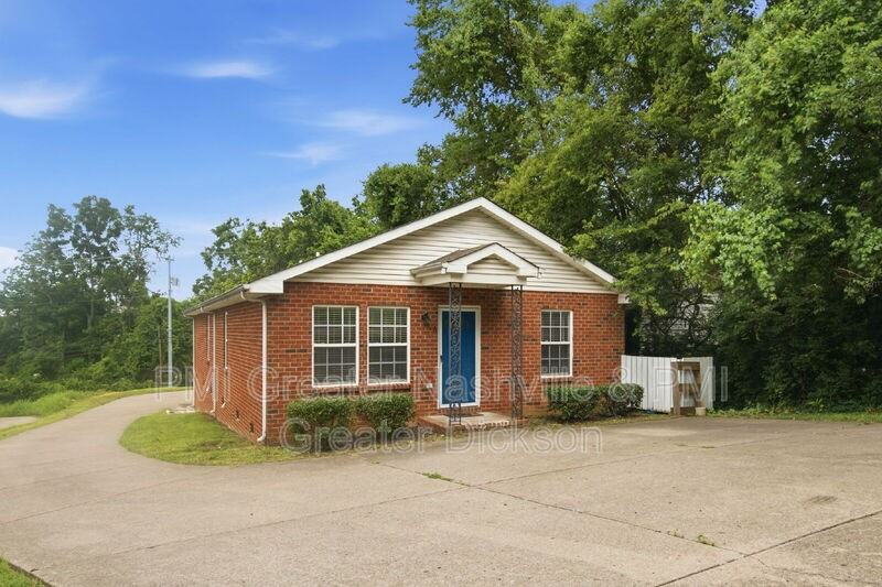 1208 Coreland Dr #A