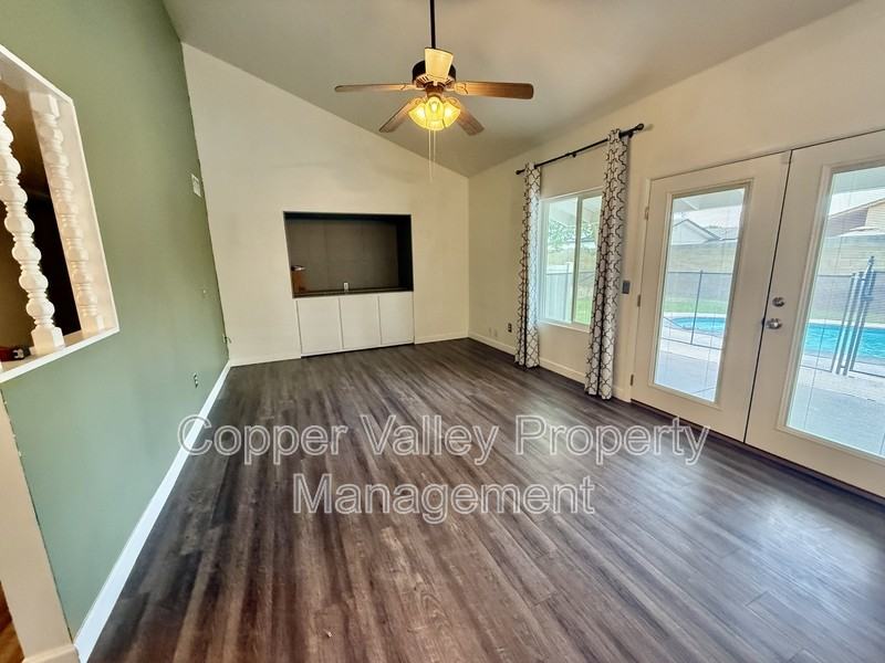 4415 W Gelding Dr - Photo 3 of 19