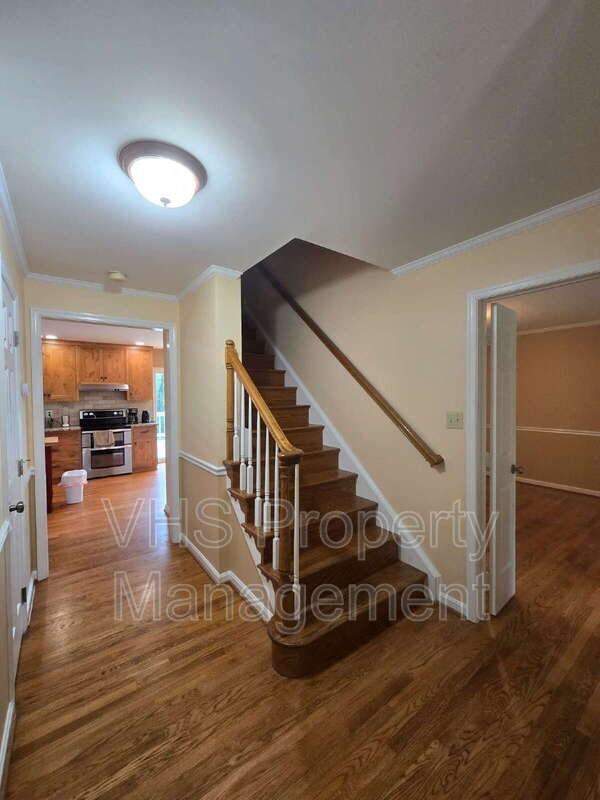 5712 John Barton Payne Rd - Photo 2 of 50