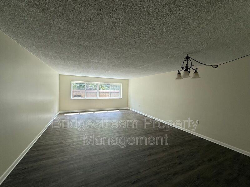 519 Heather Dr #1C - Photo 4 of 14