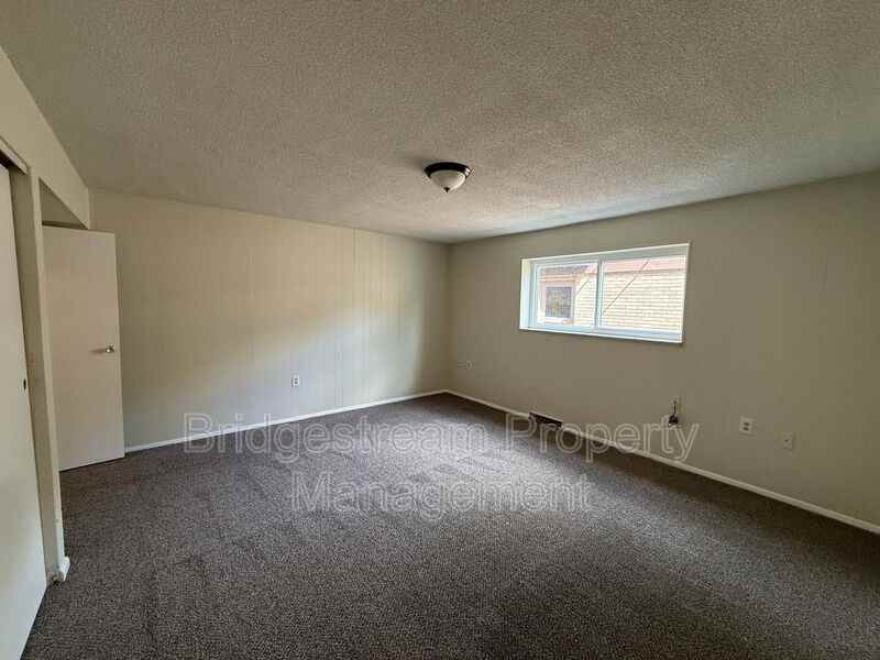 519 Heather Dr #1C - Photo 5 of 14